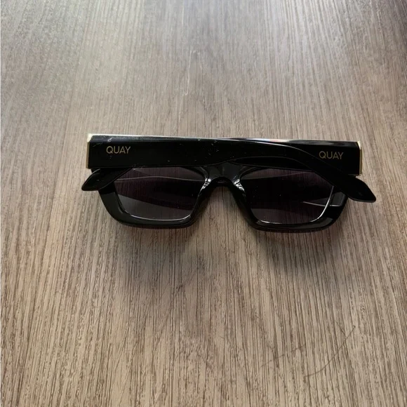 quay australia on the radio black cat eye retro polarized  display picture 1